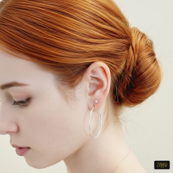 imagem Par de brincos em Prata 925 argola oval